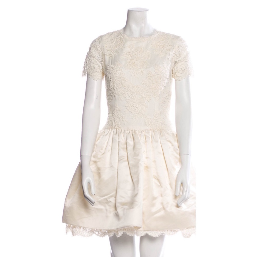 Vintage Vera Wang Mini Wedding Dress